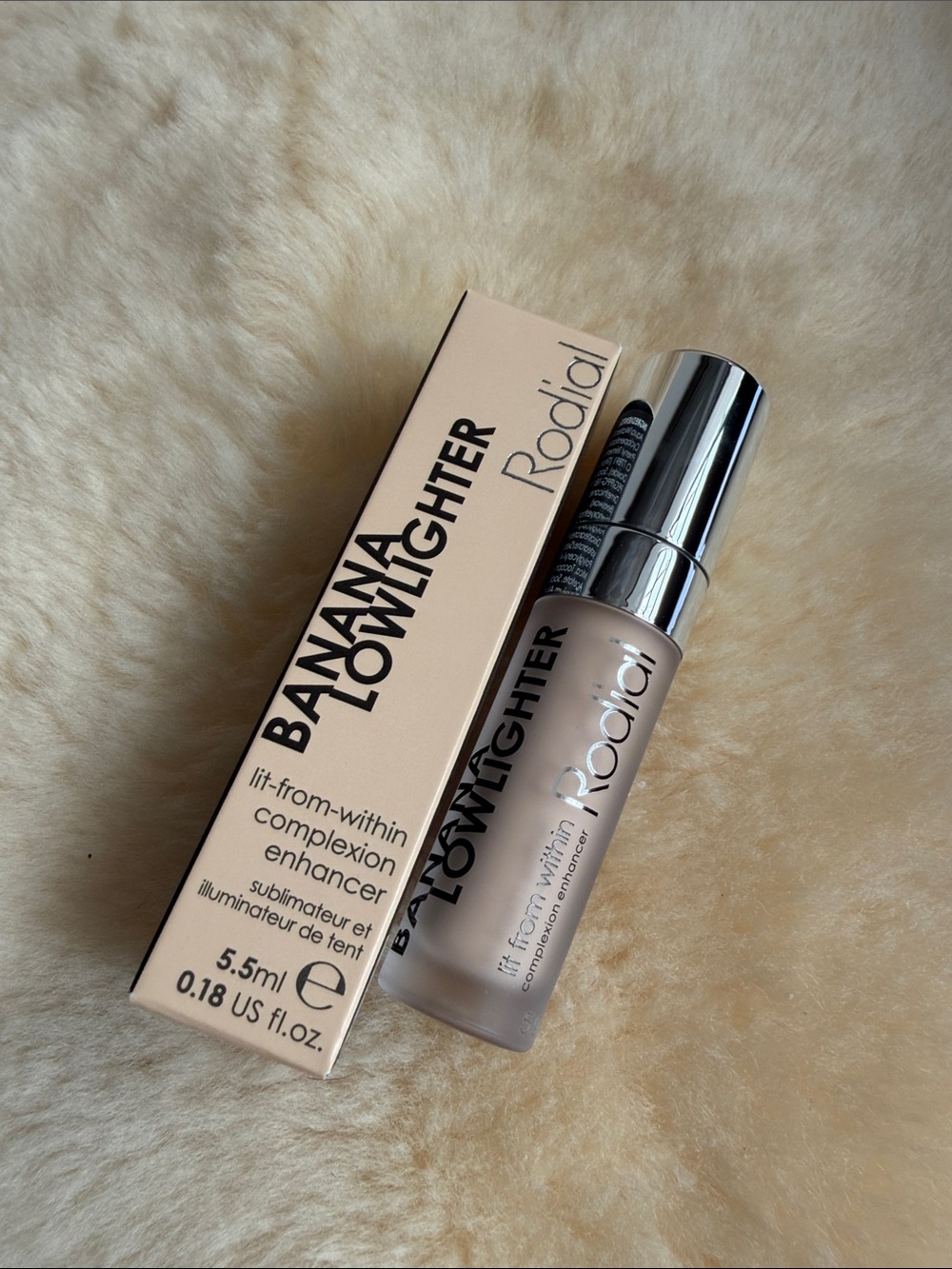 Rodial banana lowlighter brightening complexion enhancer under eye concealer *